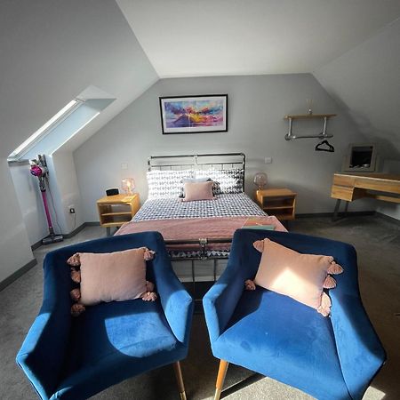 Riverside Apartments Kilmaluag Buitenkant foto